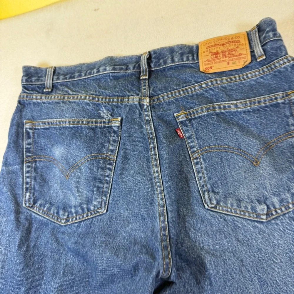 Levis 505 Regular Fit Straight Leg Jeans Mens 40x34 Blue Medium Wash Denim 7798